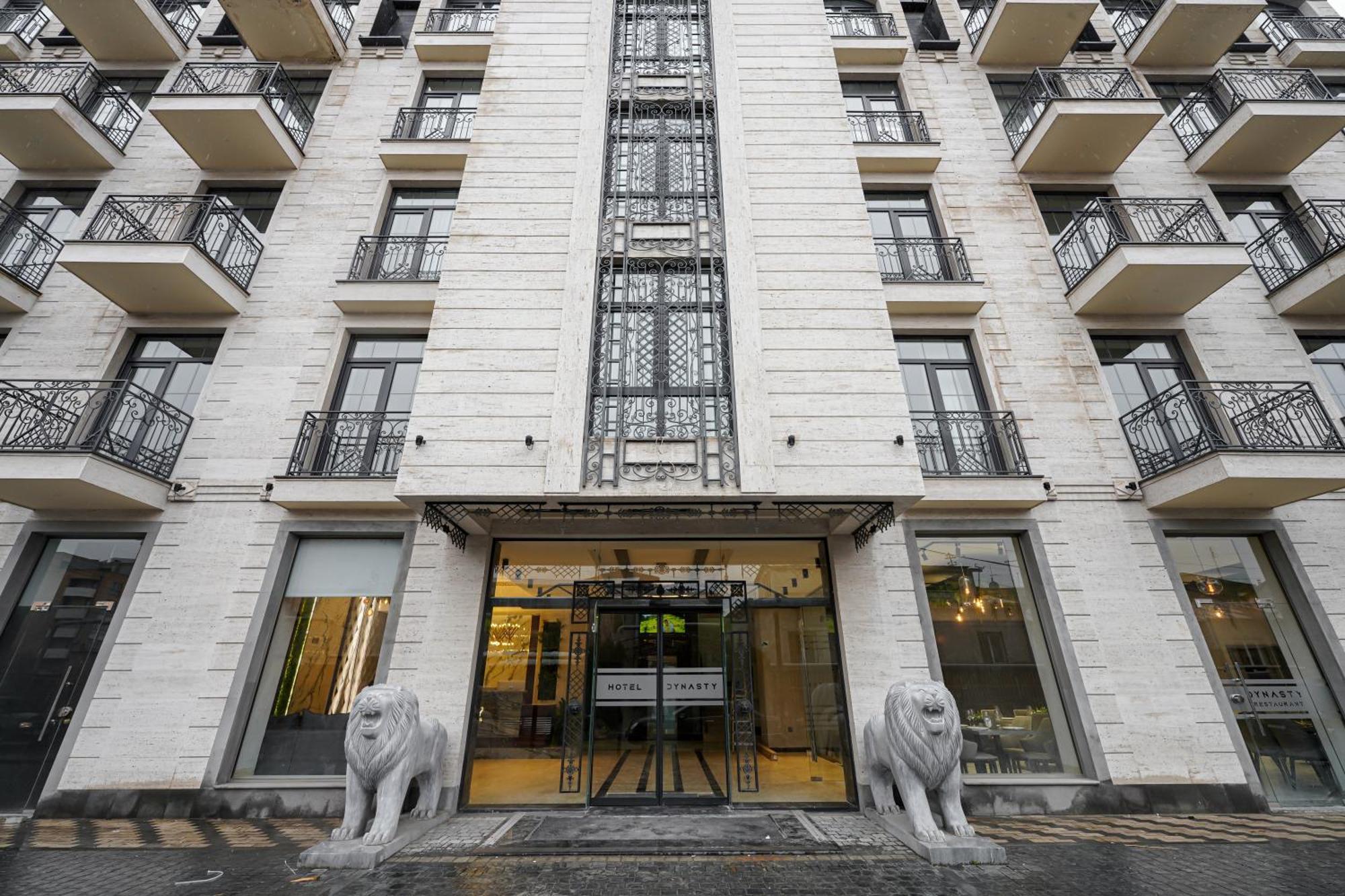 Dynasty Hotel & Spa エレバン エクステリア 写真